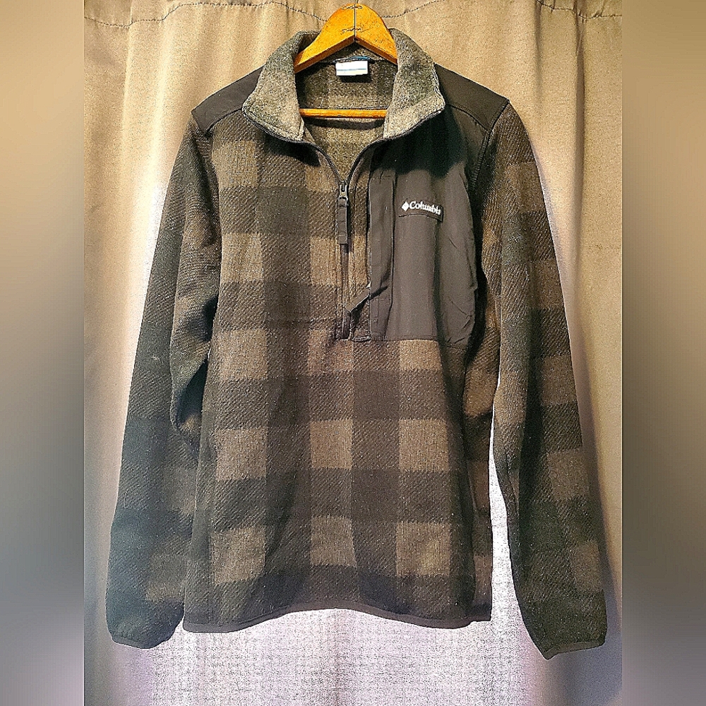 Columbia 1/4 zip sweatshirt SMALL